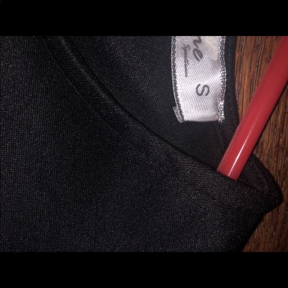 Short off the shoulder dress - Picture 5 of 5